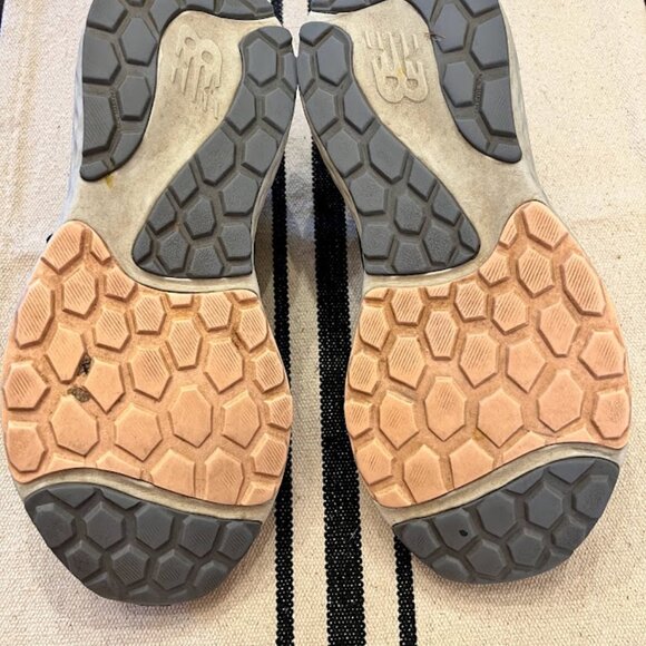 New Balance W520 LP7 Size 9 Gray Running Shoes - Picture 9 of 9